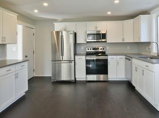 3 Acacia St, Gloucester, MA 01930