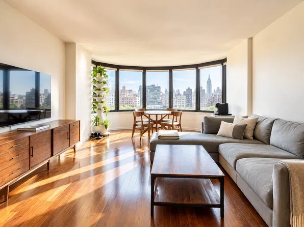 330 East 38th Street image 1 of 32