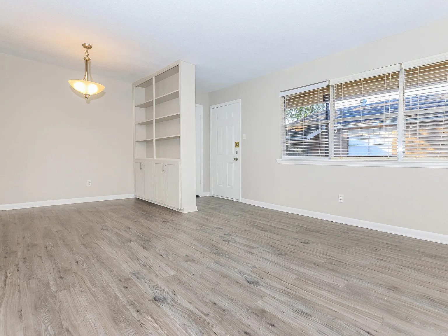 Serenity Apartments — Photo 4