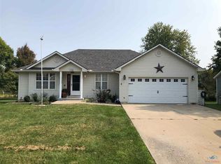 1179 SE 125th Rd, Knob Noster, MO 65336