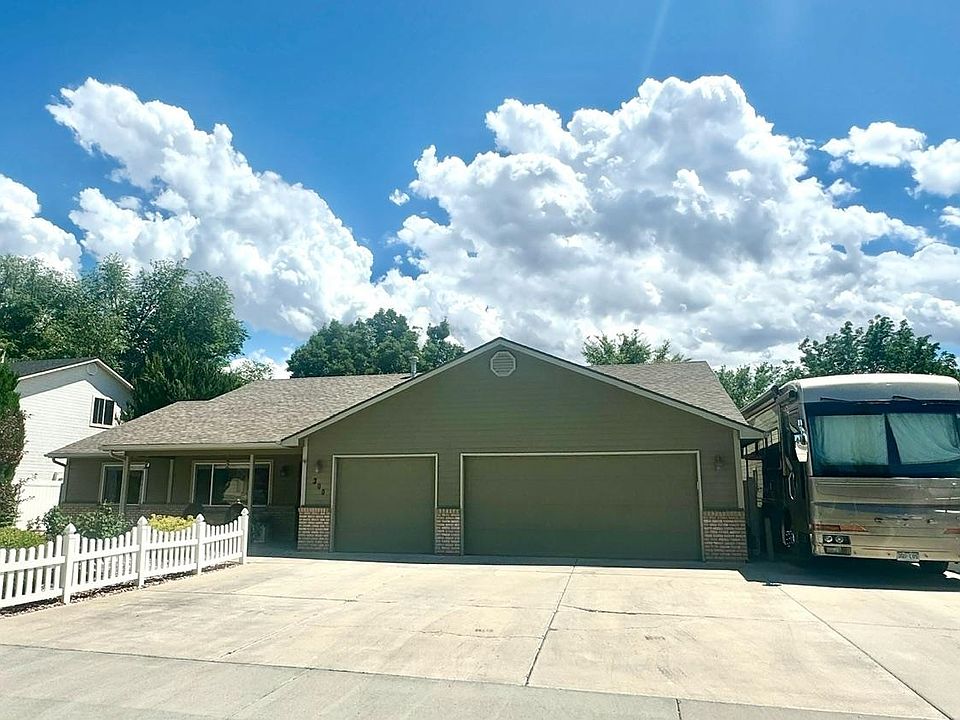 1st image of 300 Elderberry Dr
