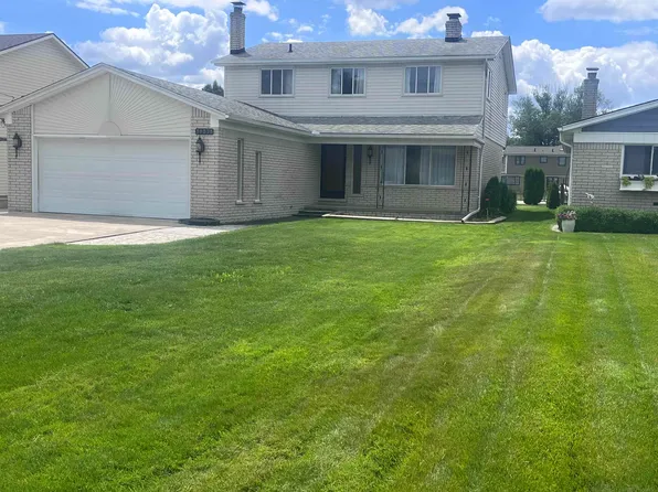 39375 E Archer Dr, Harrison Township, MI 48045