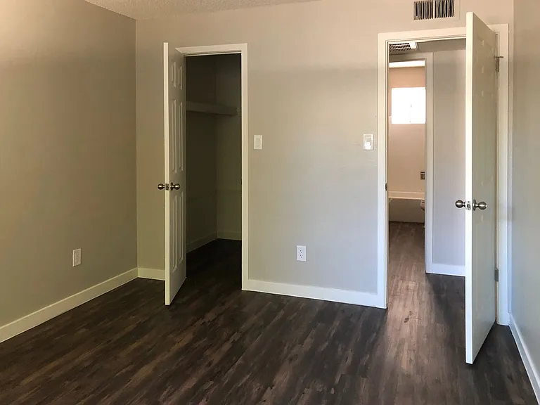 7309 E Belleview St — Photo 5