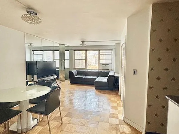 155 E 34th St APT 11D, New York, NY 10016