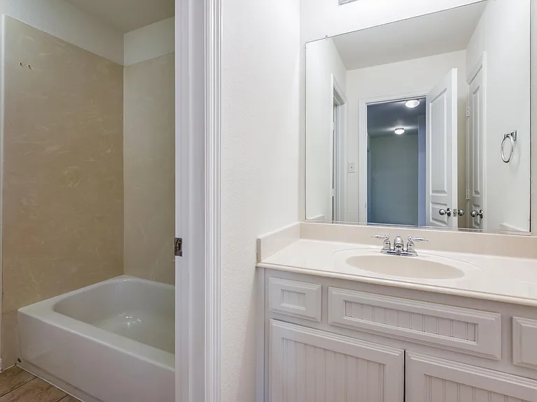 14575 Daneway Dr — Photo 24