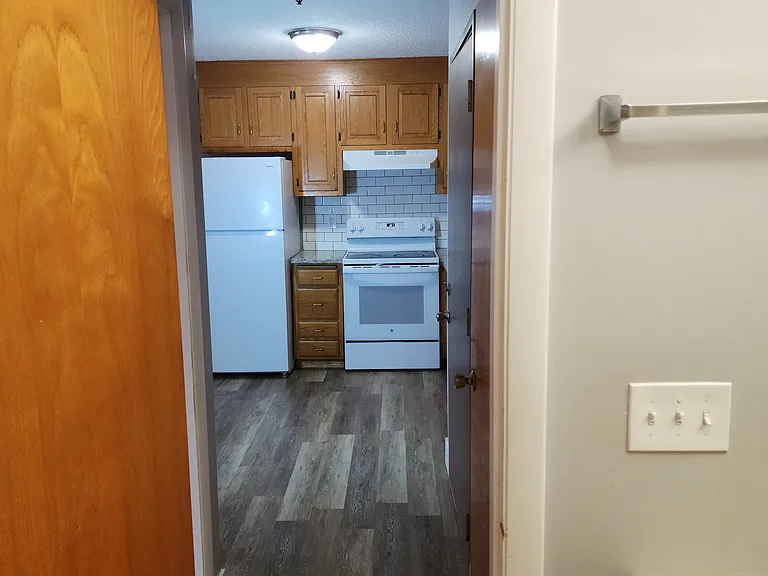 92 West Main Street Apartments — Photo 10