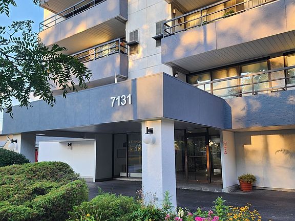 2nd image of 7131 N Caldwell Ave APT 4S