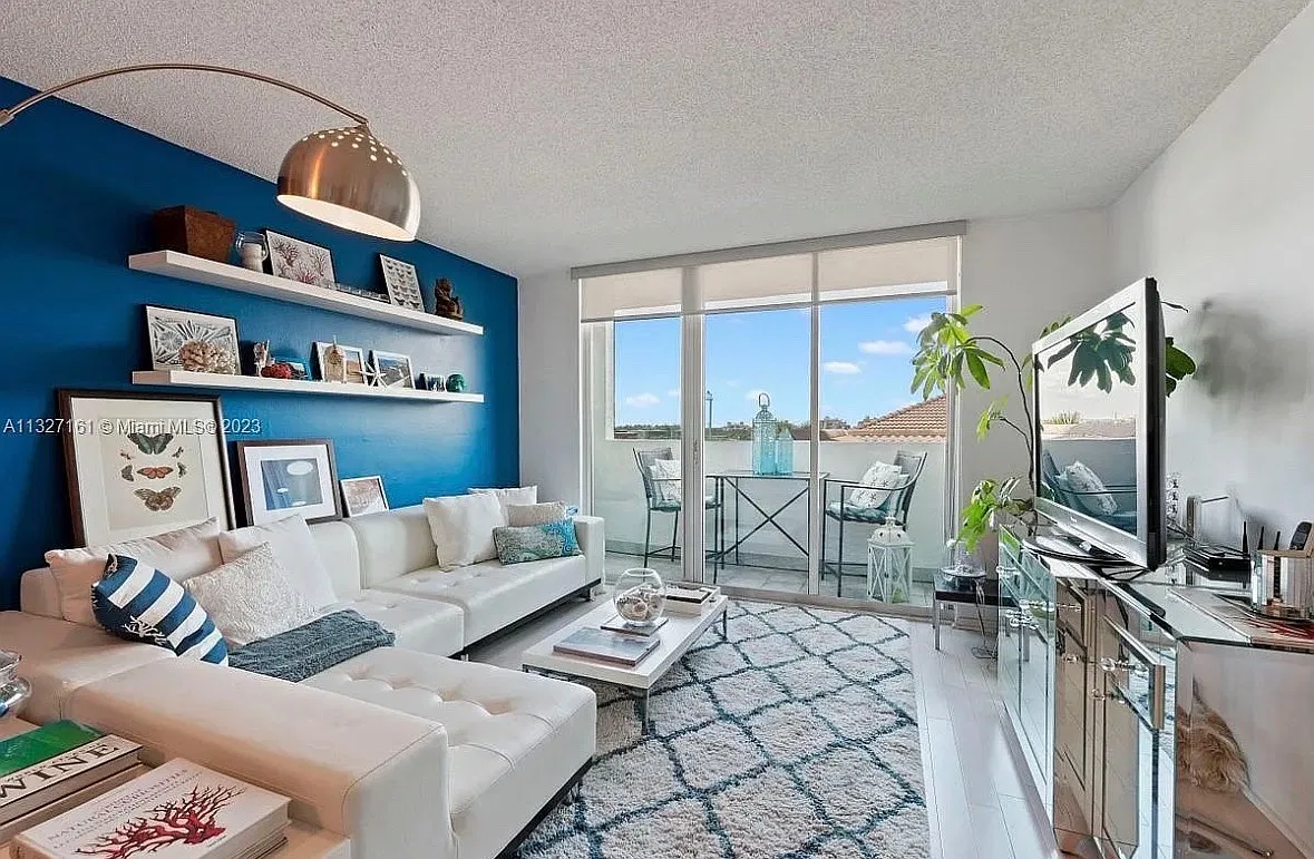 1 bed, 780 sqft, $4,500 — Photo 2