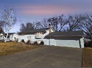 5128 Irondale Rd, Mounds View, MN 55112