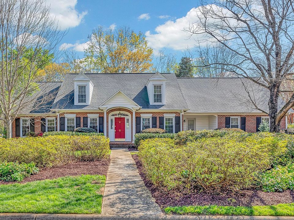 1st image of 11 Ashwicke Ln