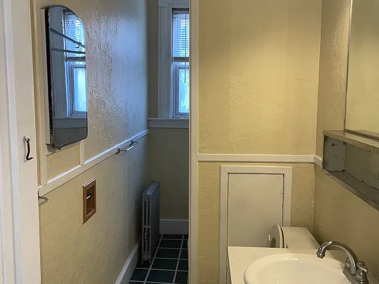 222 Broad St — Photo 2