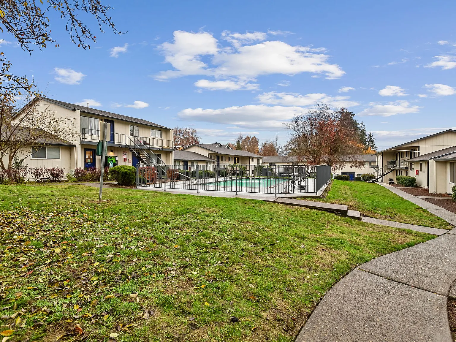 Cedar Mill Apartments — Photo 3