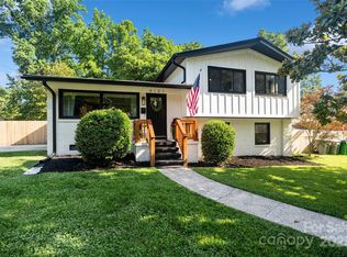 4101 Tipperary Pl, Charlotte, NC 28215