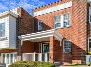 402 Kingsley St, Philadelphia, PA 19128
