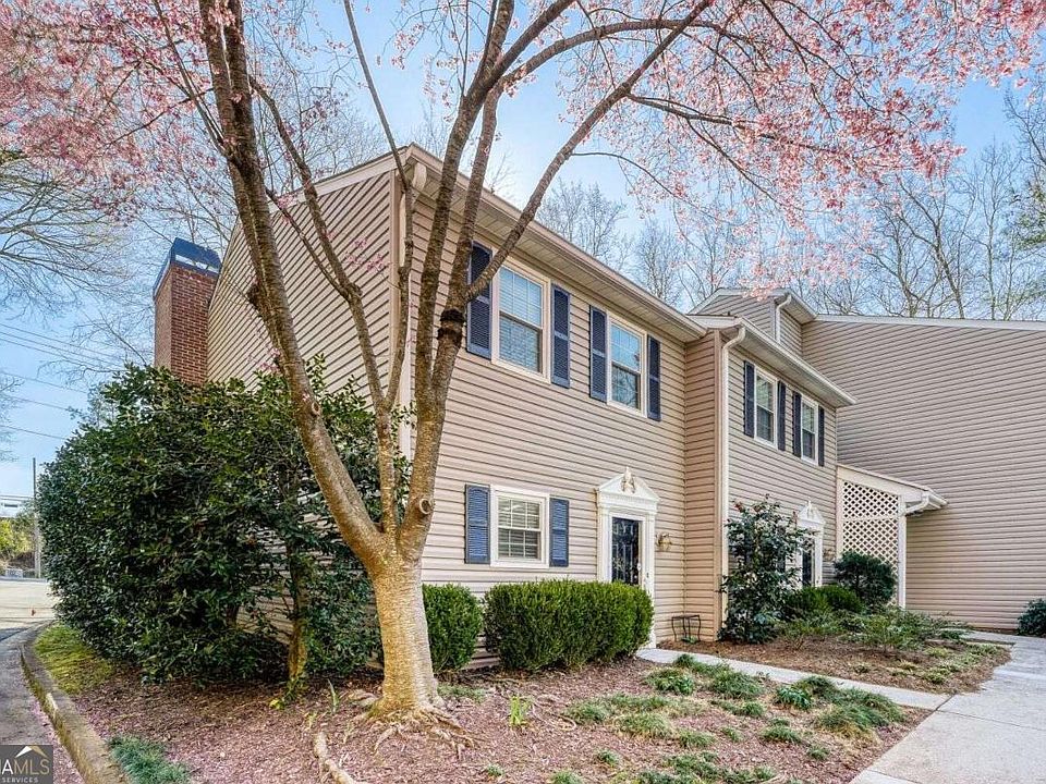 1st image of 1750 Clairmont Rd APT 4