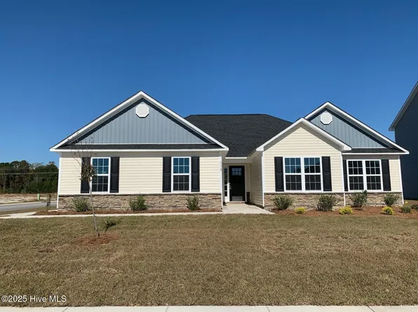 118 Twisted Vine Boulevard, Jacksonville, NC 28546