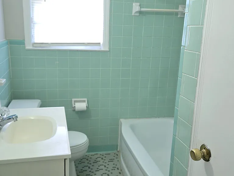 Northland Dr — Photo 7