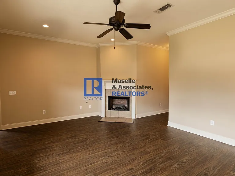 125 Mason Way — Photo 9