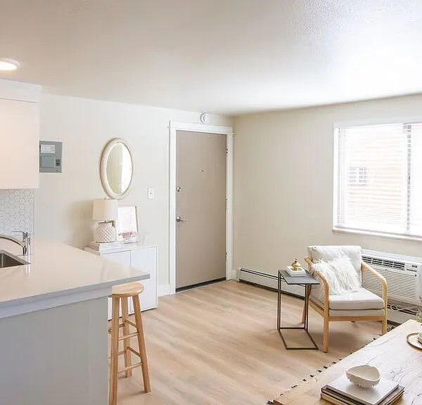 1335 N Gaylord St #101 — Photo 25