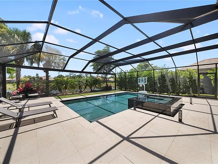 7052 Live Oak Dr — Photo 35