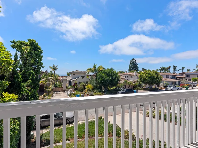 13981 Mercado Dr — Photo 28