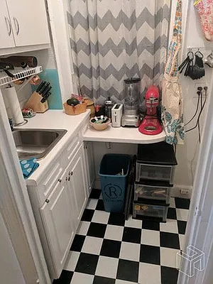 Rented by Halstead Real Estate | media 11