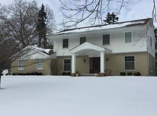 753 E Valley Chase Rd, Bloomfield Hills, MI 48304