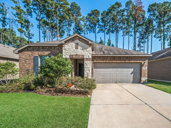 2055 Lost Timbers Dr, Conroe, TX 77304