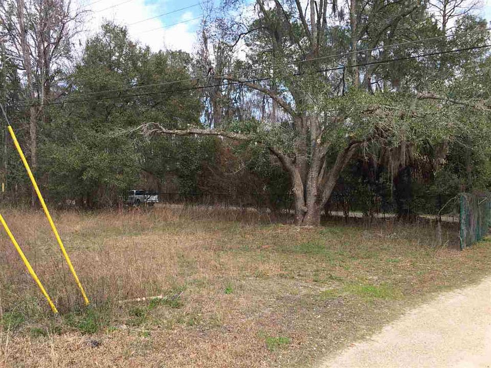 1st image of 251 Thompson Cir