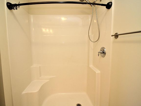 walk in shower with seat