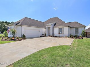 305 Bristlecone Ct, Flowood, MS 39232