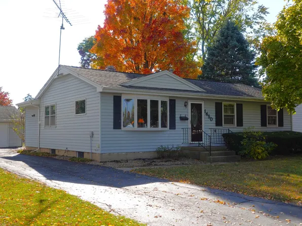 1450 Bridge Ave, Galesburg, IL 61401