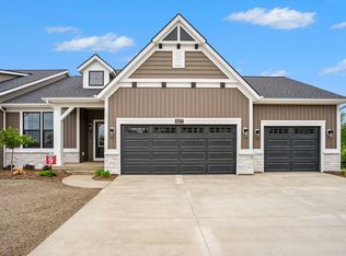 14177 Phoenix Pl, Holland, MI 49424