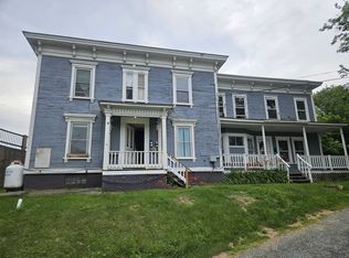 22 Washington Ave, St Johnsbury, VT 05819