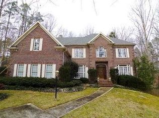 900 Darfield Dr, Raleigh, NC 27615