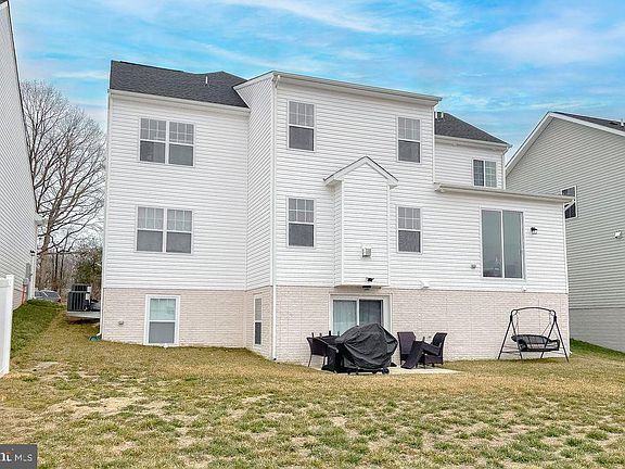 5th image of 41536 Fairwood Ct