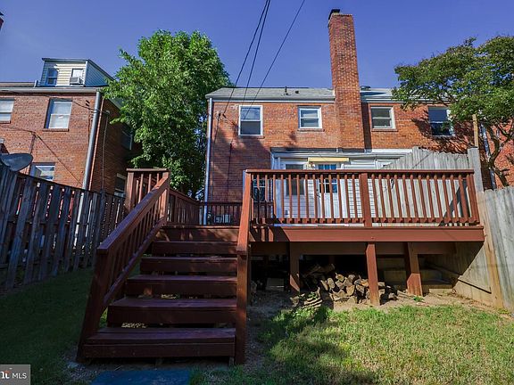 3rd image of 2316 Washington Blvd