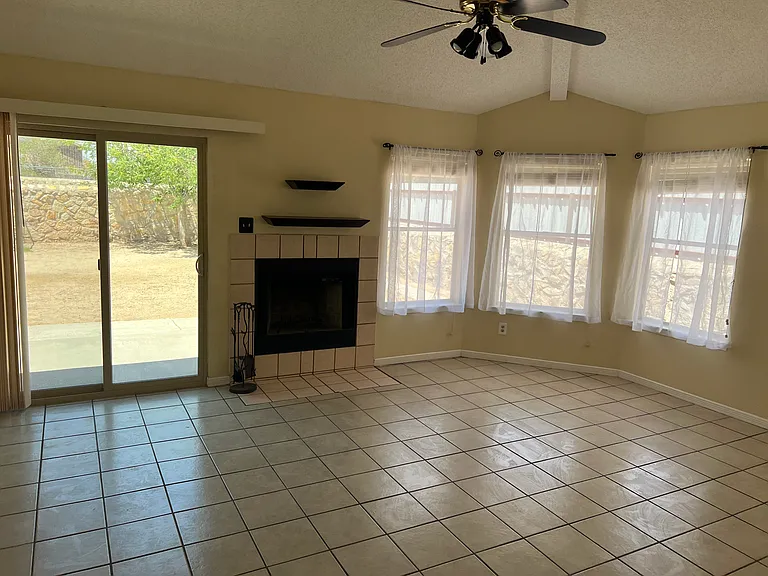Gambel Quail Dr — Photo 21
