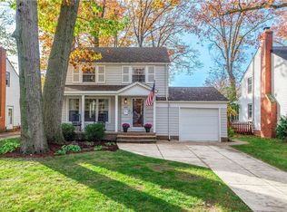 522 Oakmoor Rd, Bay Village, OH 44140