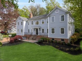 12 Deer Run Cir, Chatham, NJ 07928