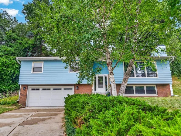 13 Lambeth Cir, Madison, WI 53711