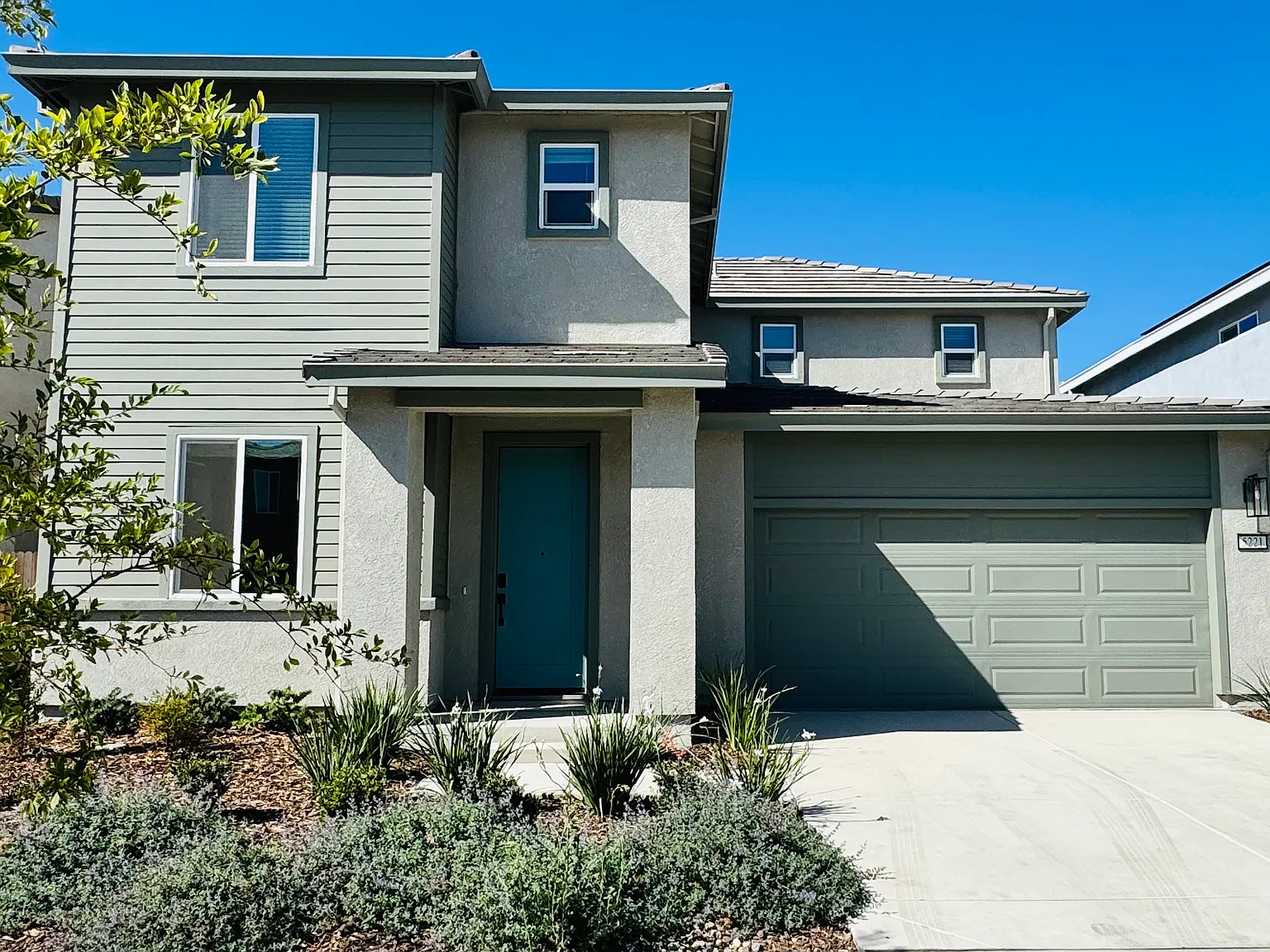 4 bed, 2310 sqft, $3,795 — Photo 1