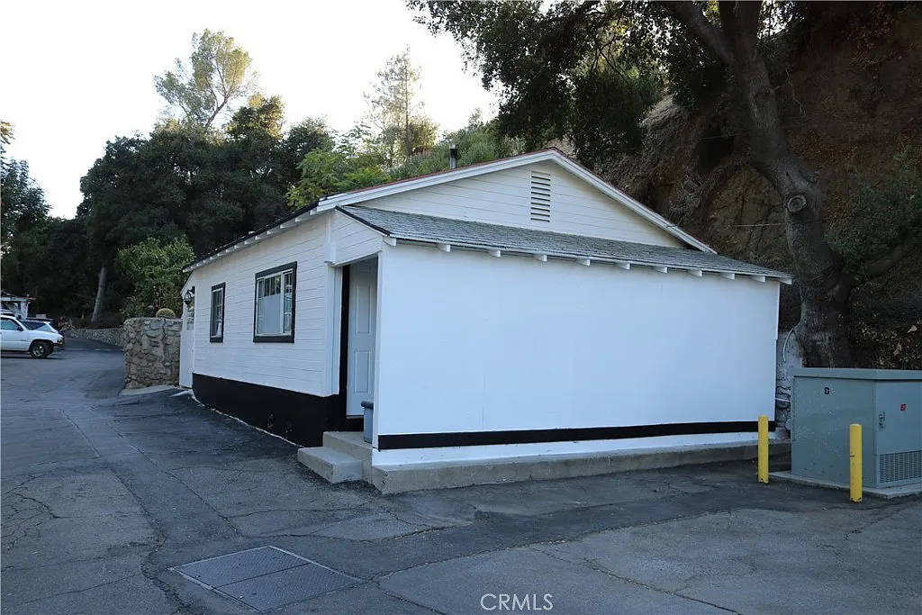1 bed, 900 sqft, $1,950 — Photo 1
