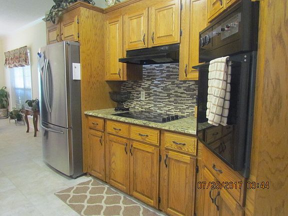 5th image of 100 Woodberry Ct