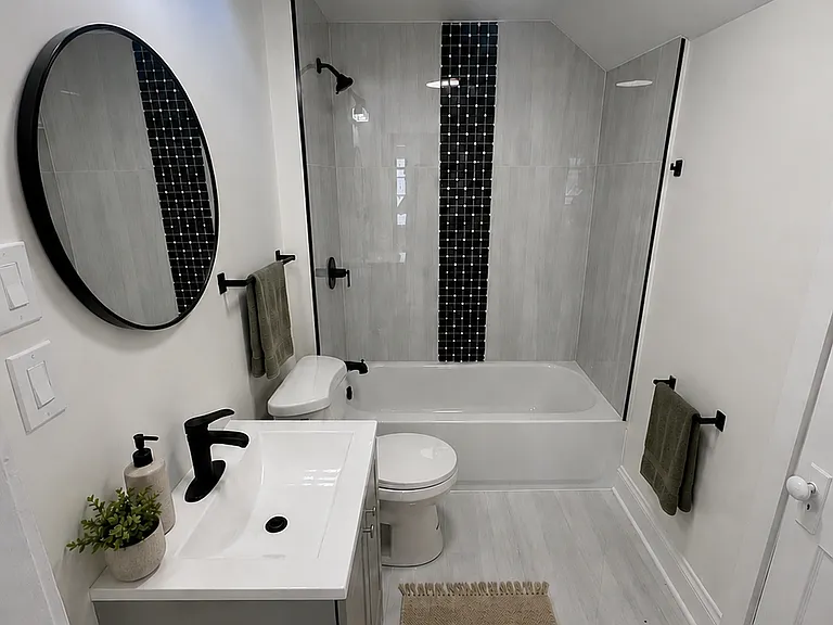 1278 W 102nd St #3 — Photo 10