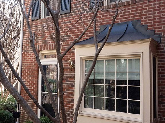 2nd image of 1211 Michigan Ct