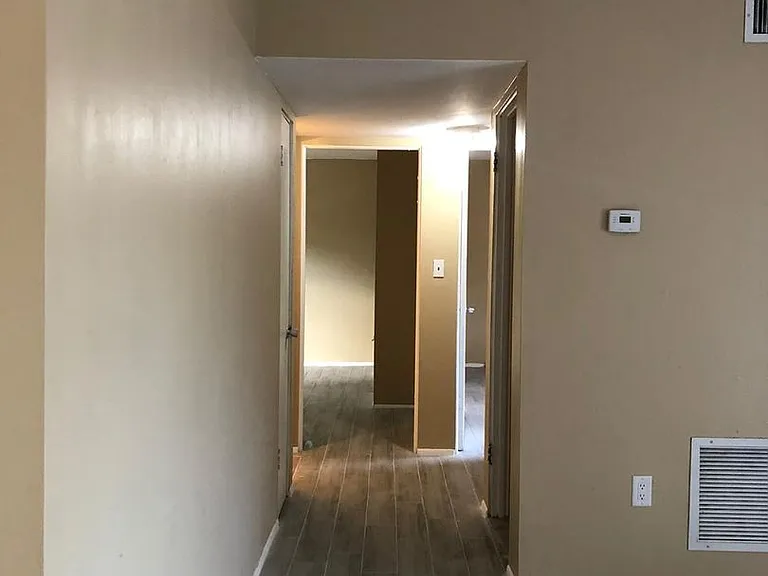 1830 Maravilla Ave #416 — Photo 8