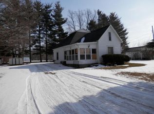 297 John St, Colon, MI 49040