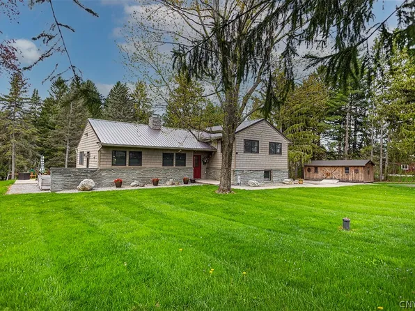 3983 Gates Rd, Jamesville, NY 13078