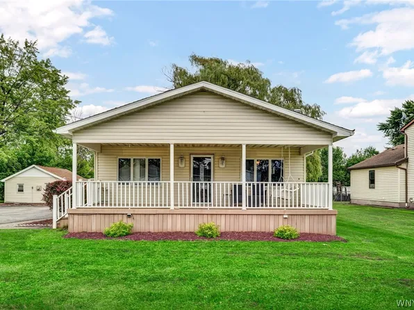 229 Hyland Rd, Depew, NY 14043
